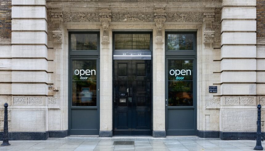 1ff2f977 B43b 4eb9 8319 B6a2bebc12f7 860x491